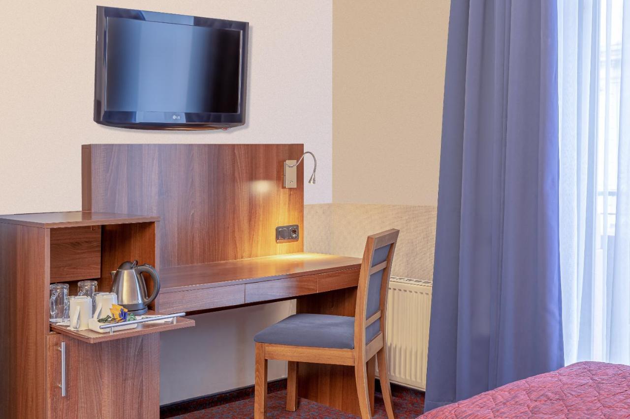 Ramada By Wyndham Frankfurt Central Station Frankfurt pe Main Exterior foto